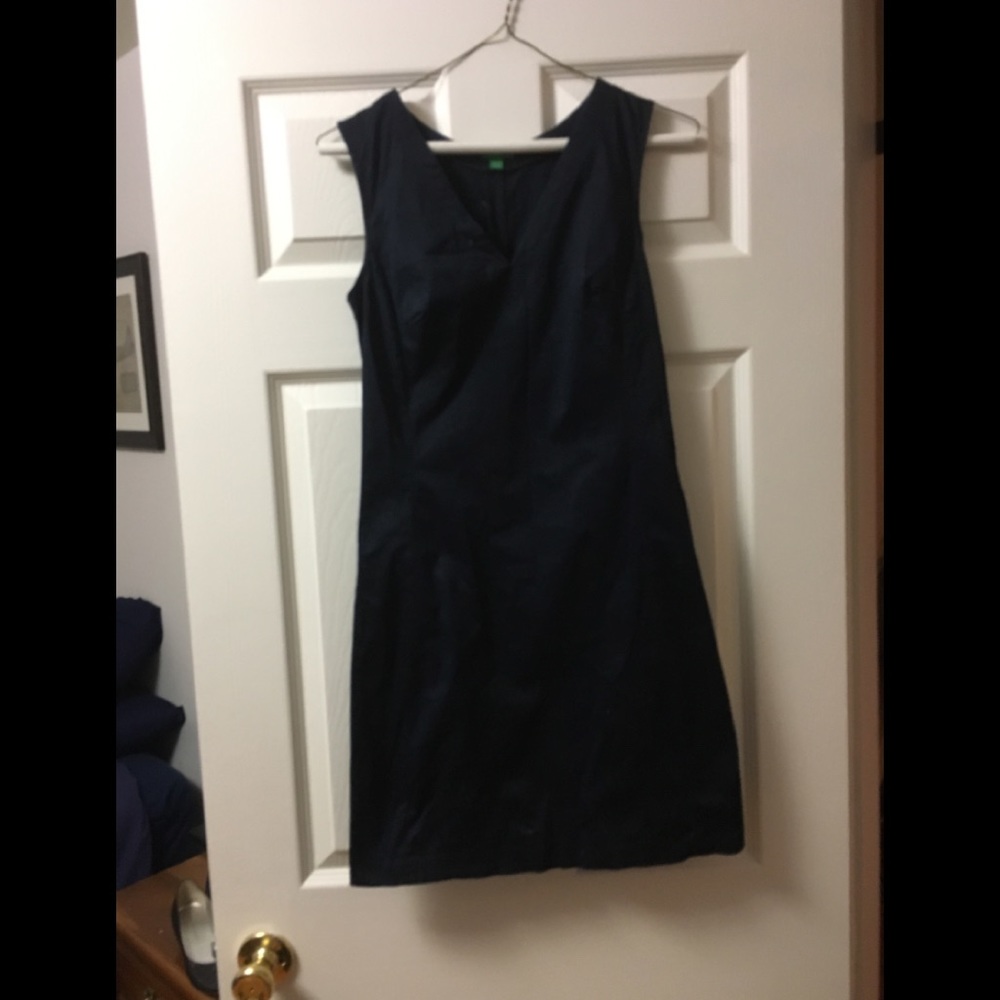 Navy no sleeves dress